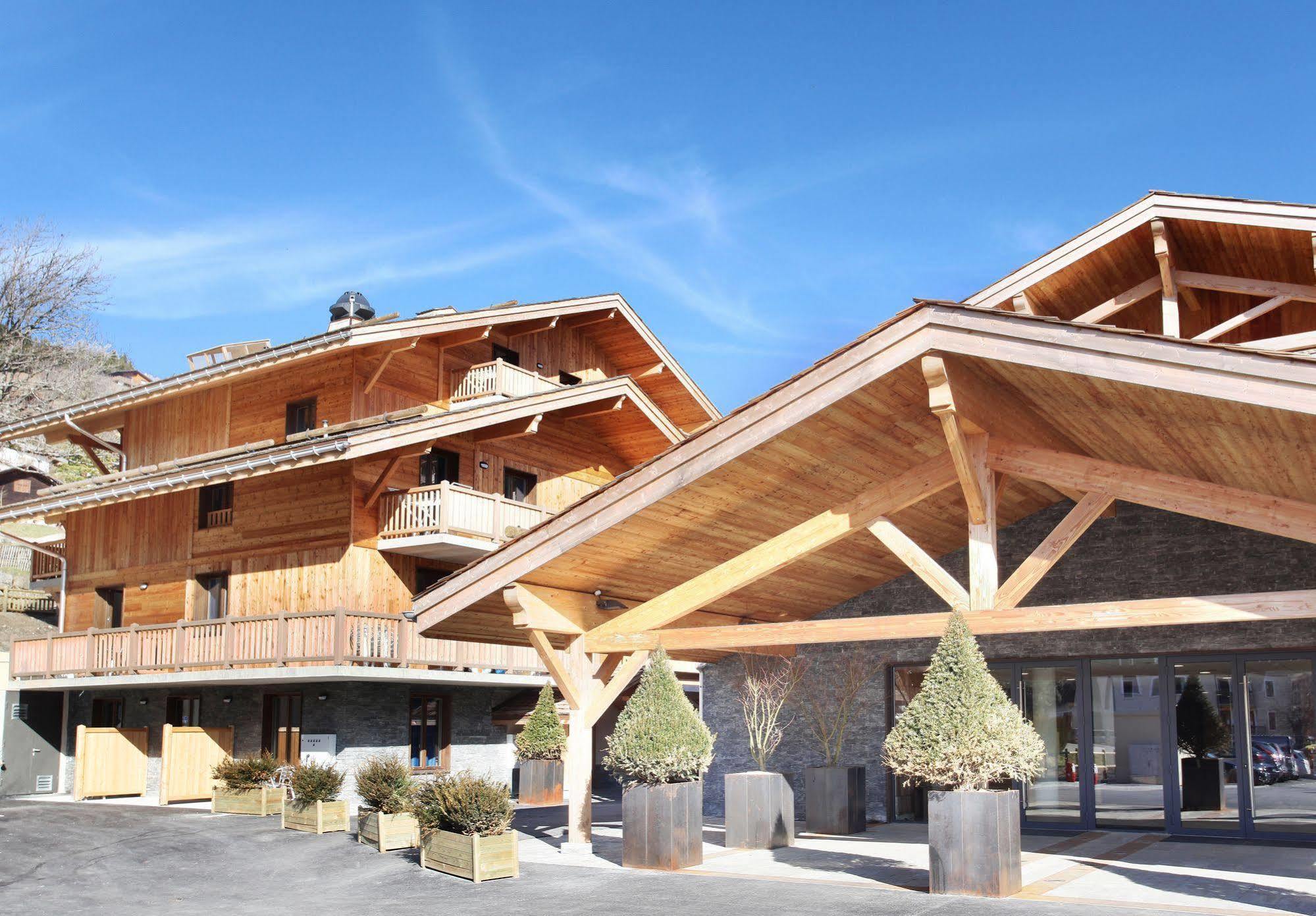 Hotel Prestige Odalys Le Chamois La Clusaz Exterior foto