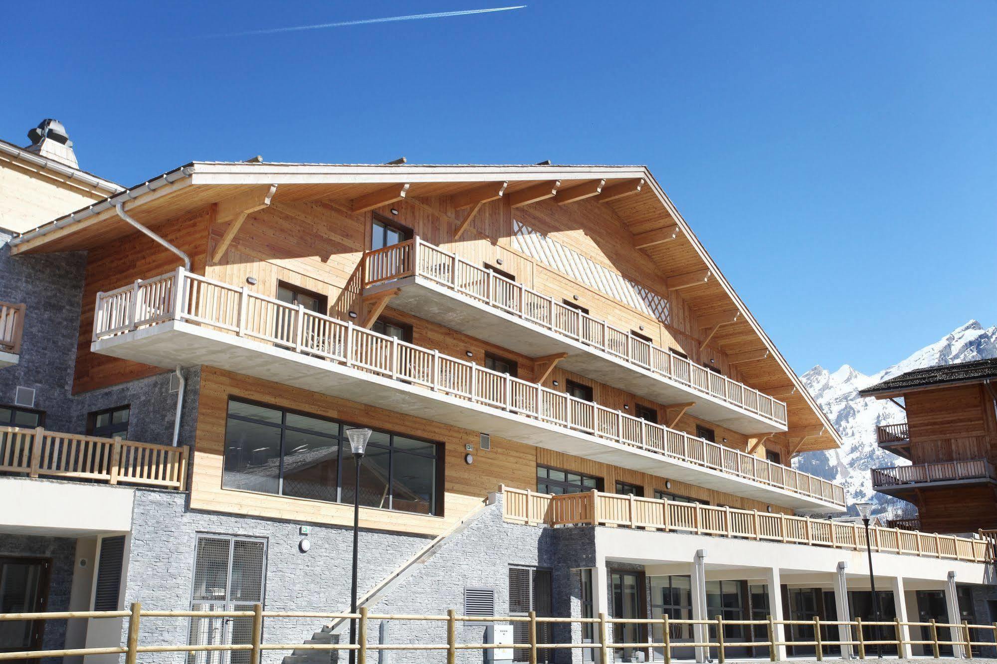 Hotel Prestige Odalys Le Chamois La Clusaz Exterior foto