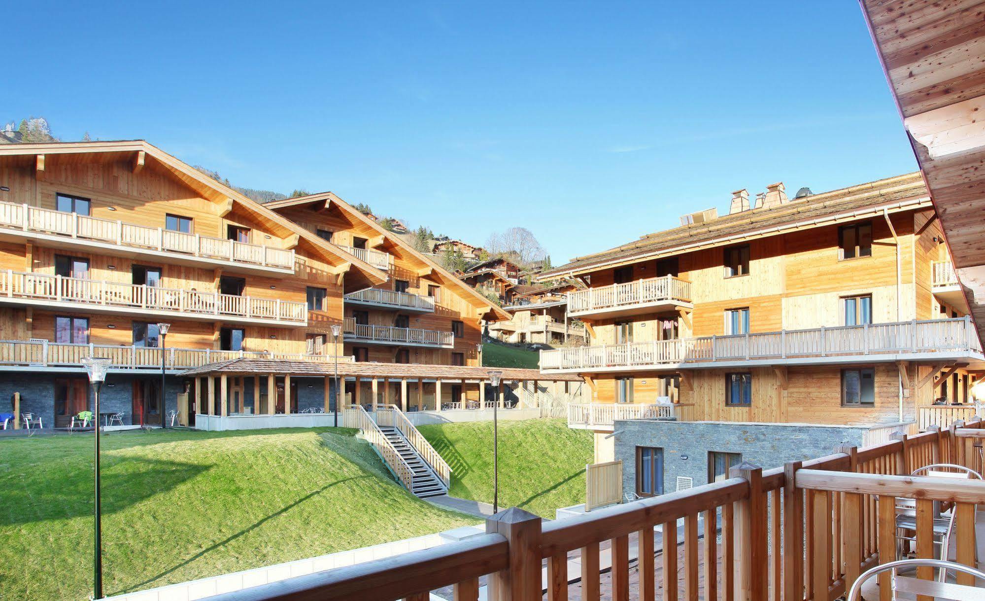 Hotel Prestige Odalys Le Chamois La Clusaz Exterior foto